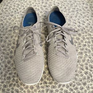 Nike Free Flyknit Training Shoes Grey EUC Size 8.5